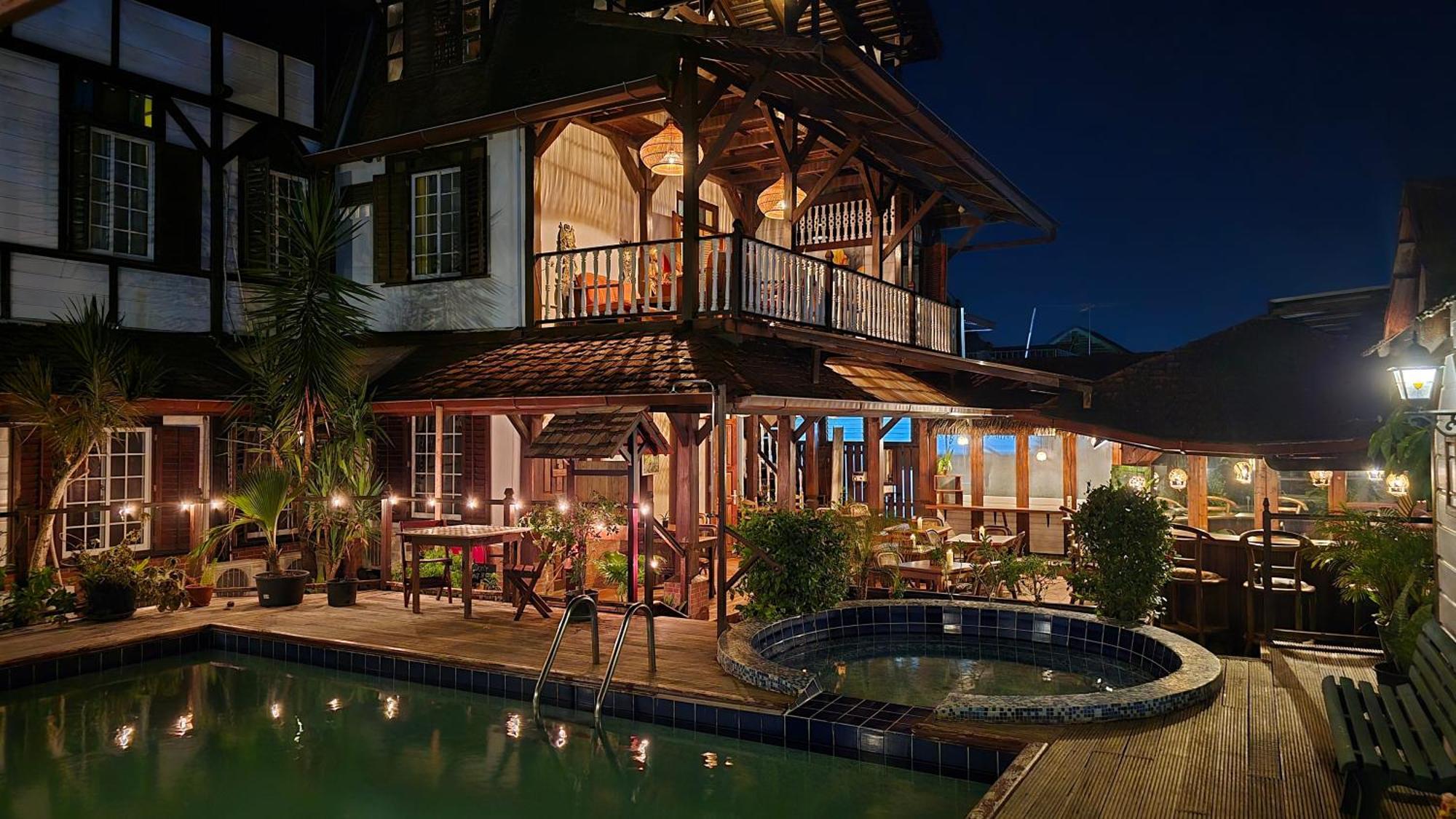 Greenheart Boutique Hotel Парамарибо Экстерьер фото
